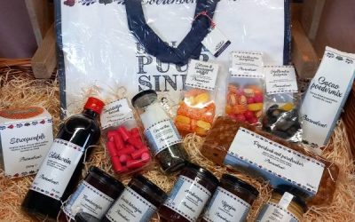 Kerstpakketten groot of klein, daarvoor moet u bij Boerderijwinkel Wim Quik zijn.